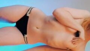 Nackte junge Mädchen drehen ihre hausgemachten Sexfetische und Amateur-Pornovideos für ihre Bewunderer 54