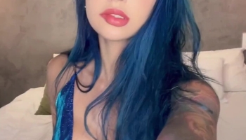 Flah Primeira (flahsuicide) plays with her new buttplug Onlyfans Video