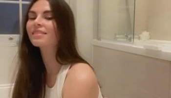 Lauren Alexis Bathroom Bare Ass Tape Leaked