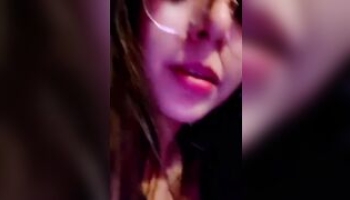 Webcam Latina- outdoor squirting