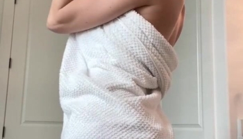 Natalie Roush Outside Shower Naked Tape Leaked