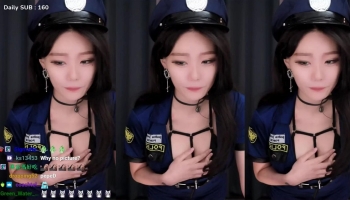 빛베리 Nude Police Cosplay Dancing Video Leaked