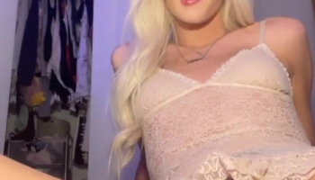 Deliadoll666 Nasty Tranny Playing With Her Cock While no one at Home Onlyfans Video