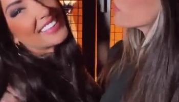 Lesbian Chicks Kissing Eachother in Party Video