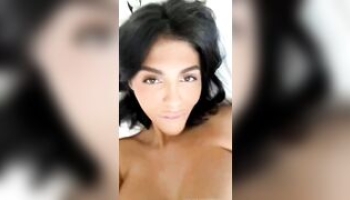 Amanda Trivizas Hot Livestream