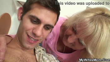 Big-dicked man has rough sex with his hairy girlfriend’s mom
