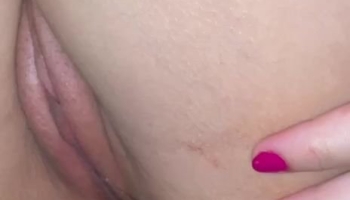 Fucking the naughty wife’s pussy