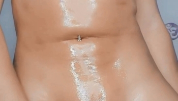 Jenny Scordamaglia - Teasing & Oiling Her Sexy Body