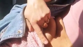 Isabellemae20 Shows Her Natural Tits In The Vehicle Onlyfans Video