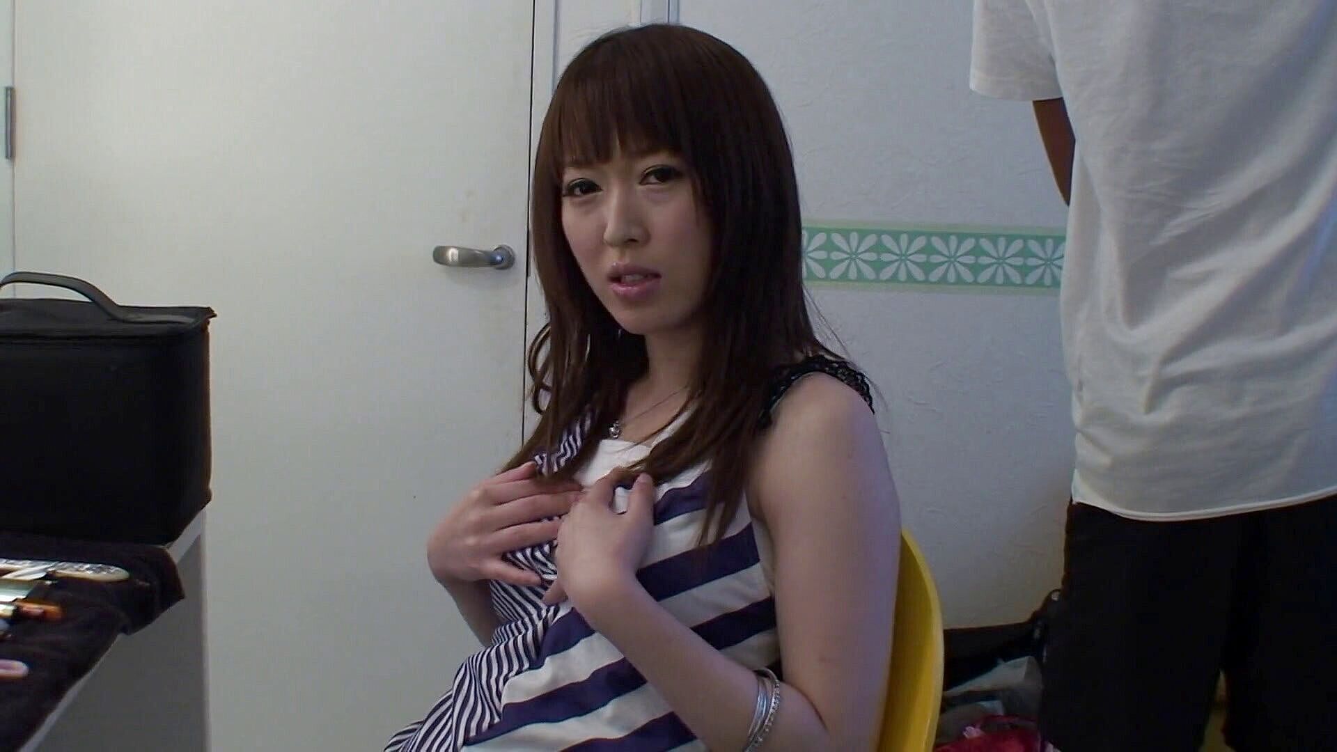 Teens & MILFs want to act in porn: Sweet Japanese babe loves to tease before kinky sex –  – Solo Japanese