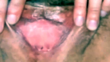 Cameltoe view of Caro la chilena’s wide-open vagina