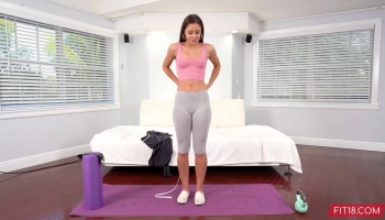 Catalina Ossa en casting de yoga sex
