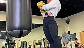 Brünettes Luder im Fitnessstudio gevögelt