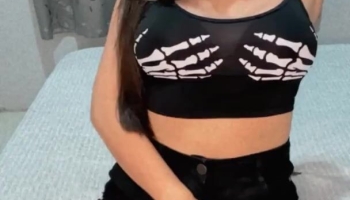 Lauren Cat gets kinky with her big ass & toys in buceta