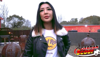 Kitty Hai In Strümpfen beim deutschen Casting gepoppt