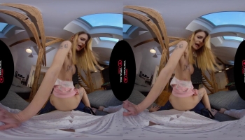 Un POV avec la fille blonde qui s’occupe bien de cette bite